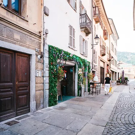 - Piazza Chanoux אאוסטה