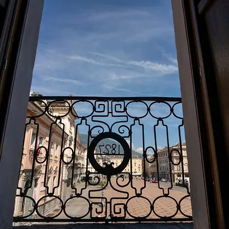 - Piazza Chanoux Appartamento