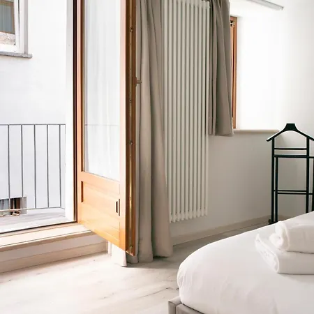 - Piazza Chanoux Appartamento