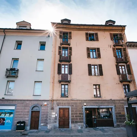 - Piazza Chanoux Appartamento Aosta