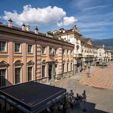 Appartamento - Piazza Chanoux Aosta